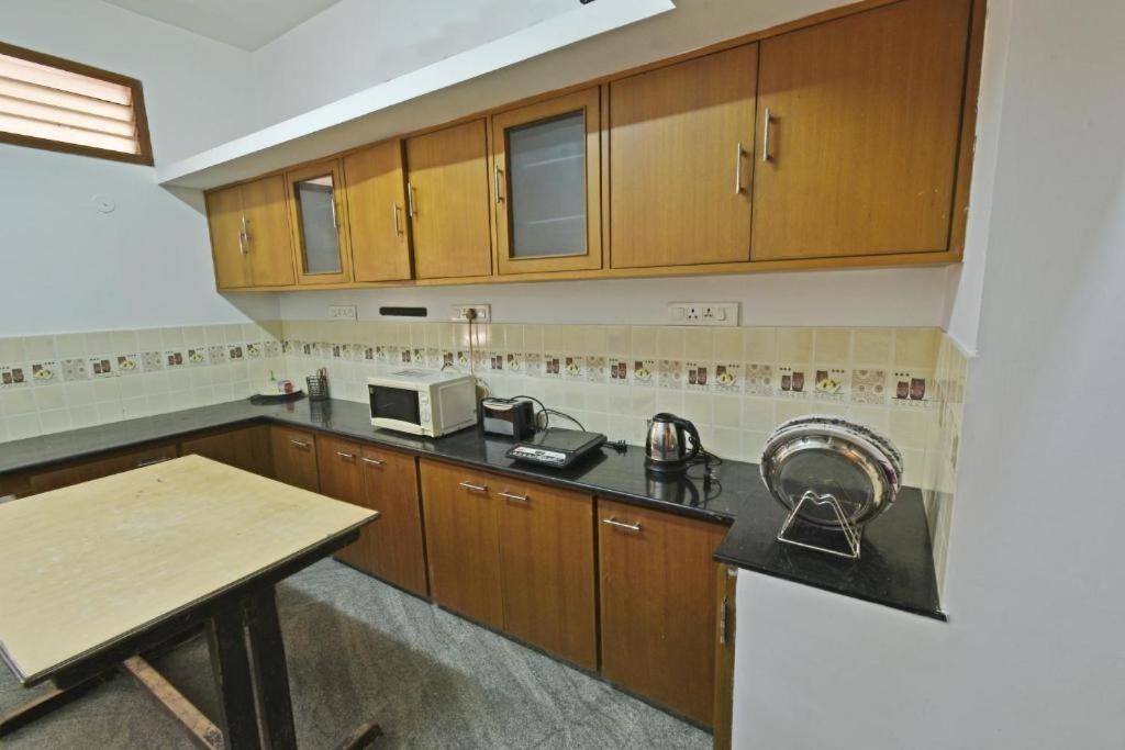 Villa Close To Rock Beach-Family Room 퐁디셰리 외부 사진